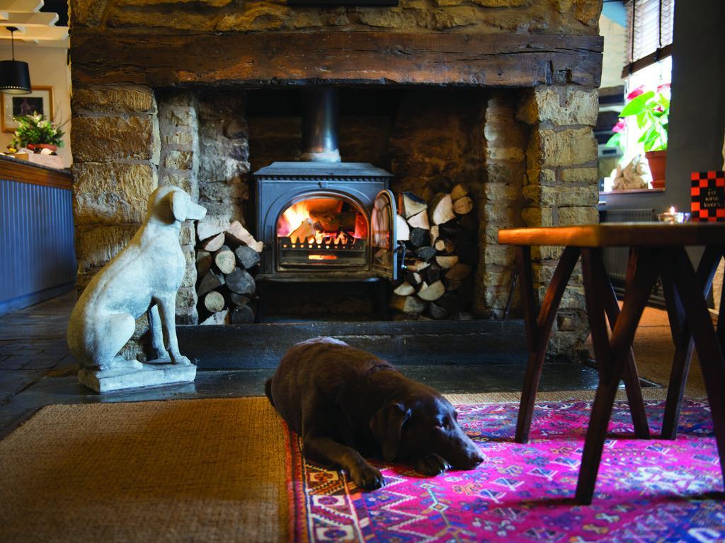 The Red Lion Inn Long Compton Exterior foto